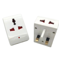 فيشة قبس ثلاثي مع ثلاثة مخارج ثنائية